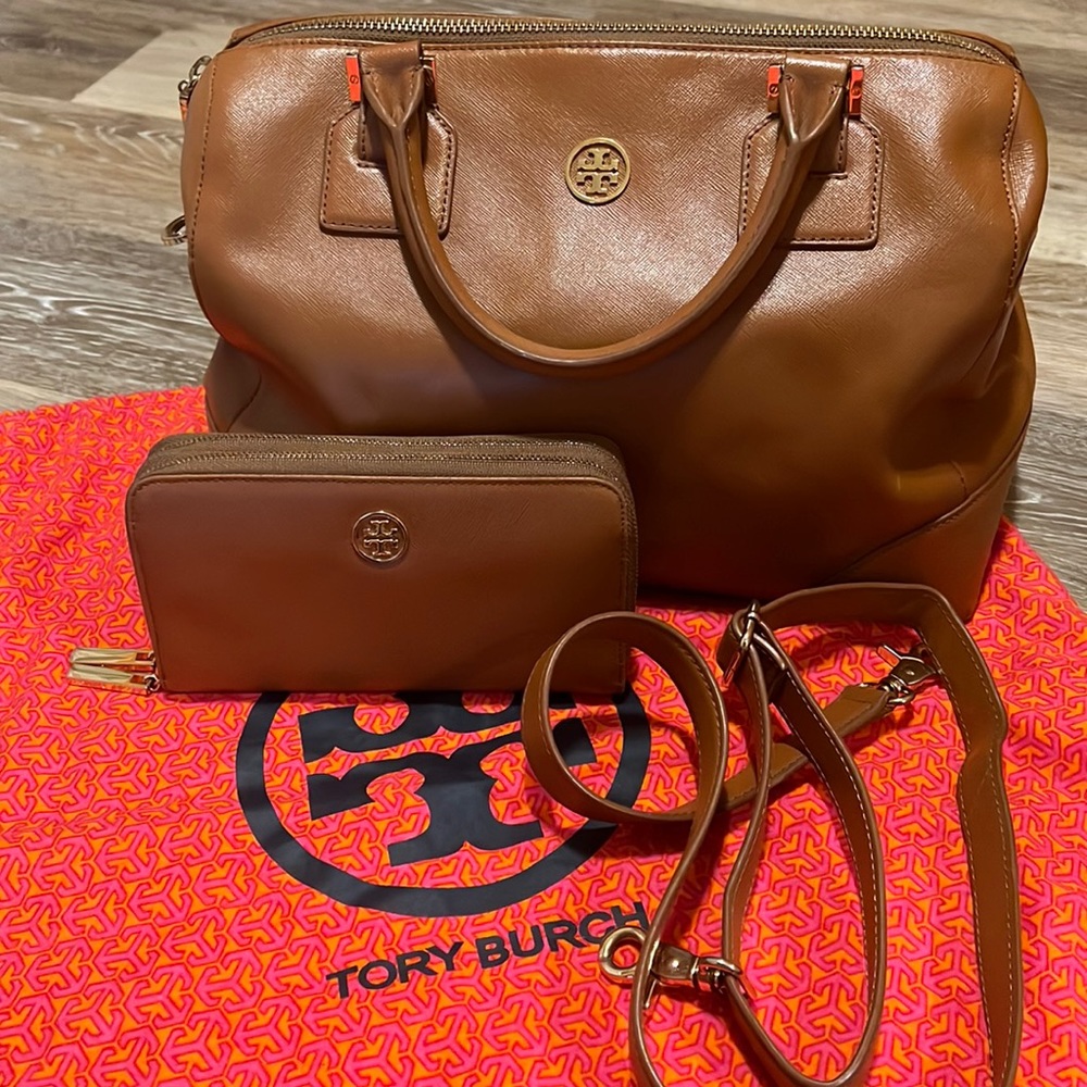 Tory Burch Robinson Satchel & Wallet Luggage Tan